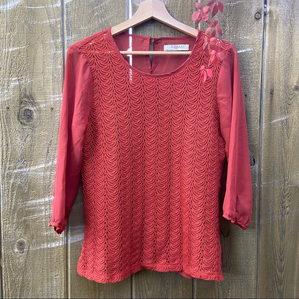 🌿 Vintage Burnt Orange Scallop Crochet Sheer Blouse 🌿
